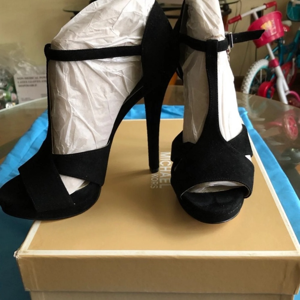 Women shoes